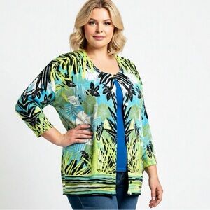 Beautiful Joseph A. Multi Color Floral Cardigan. New without Tags, Size Med.